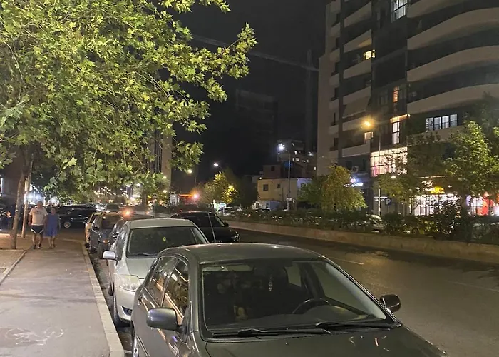 Lejlighed E&b Cosy 5 Tirana